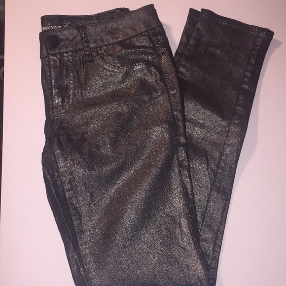 black shiny jeggings